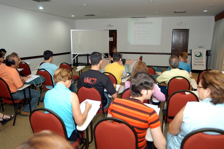 Discutida responsabilidade e controle de bens públicos 