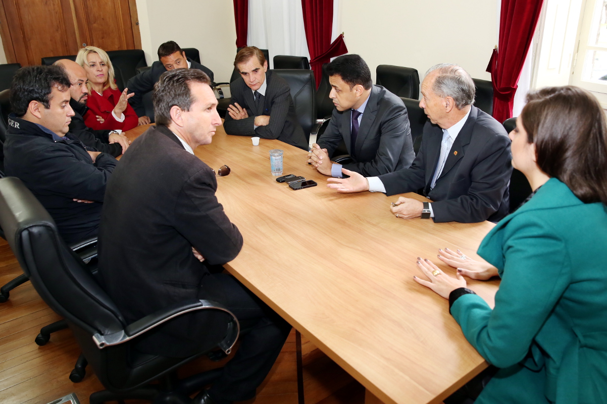 Divulgação do "casamento homoafetivo" será discutida com o prefeito