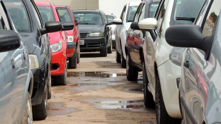 Proposta de lei autoriza doação de veículos apreendidos