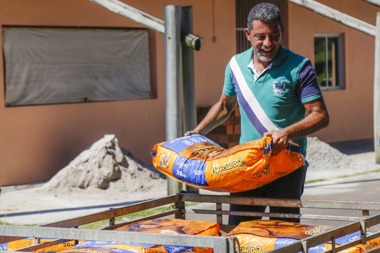 Doações via Pix para Banco de Ração de Animais: lei entra em vigor em maio