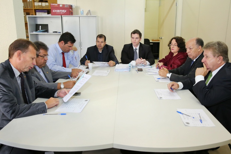 Economia acata implantação da Universidade Aberta do Brasil