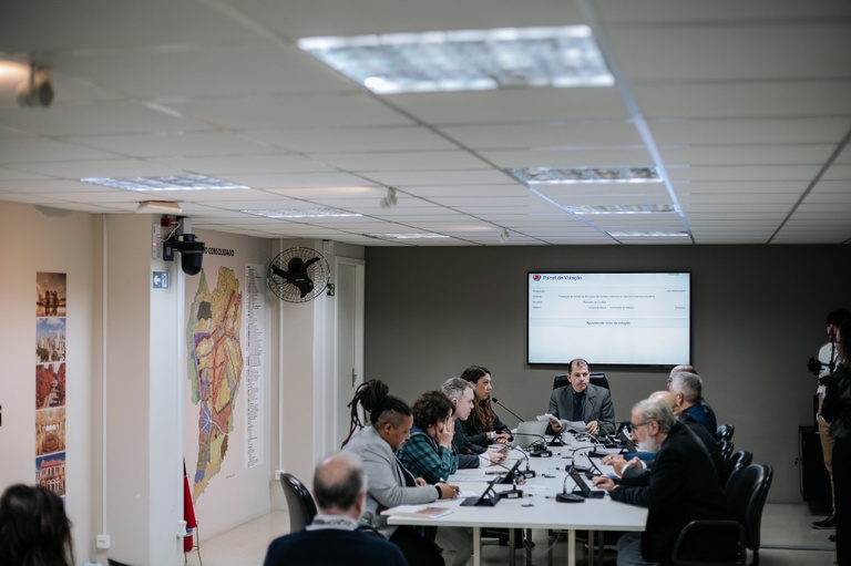 Economia aprova contas da Prefeitura das gestões Ducci e Fruet 