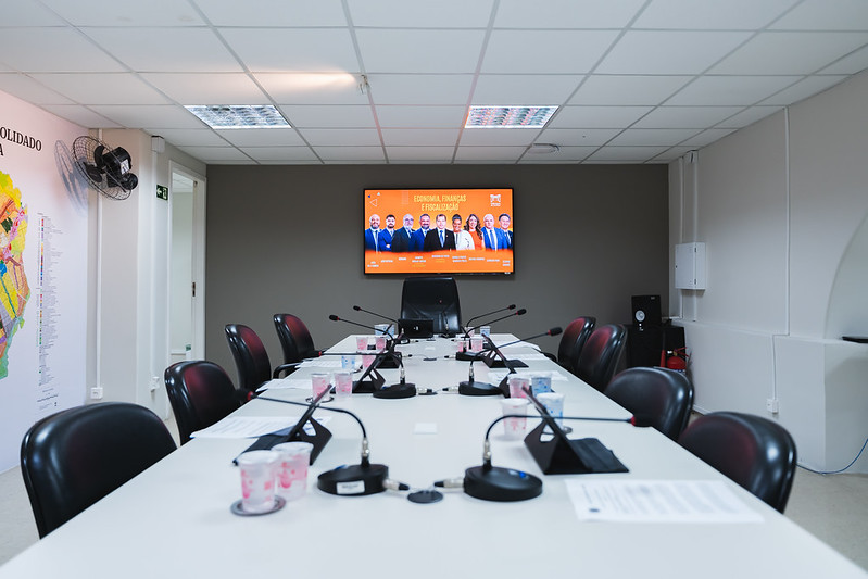 Economia aprova projeto por mais transparência fiscal em Curitiba