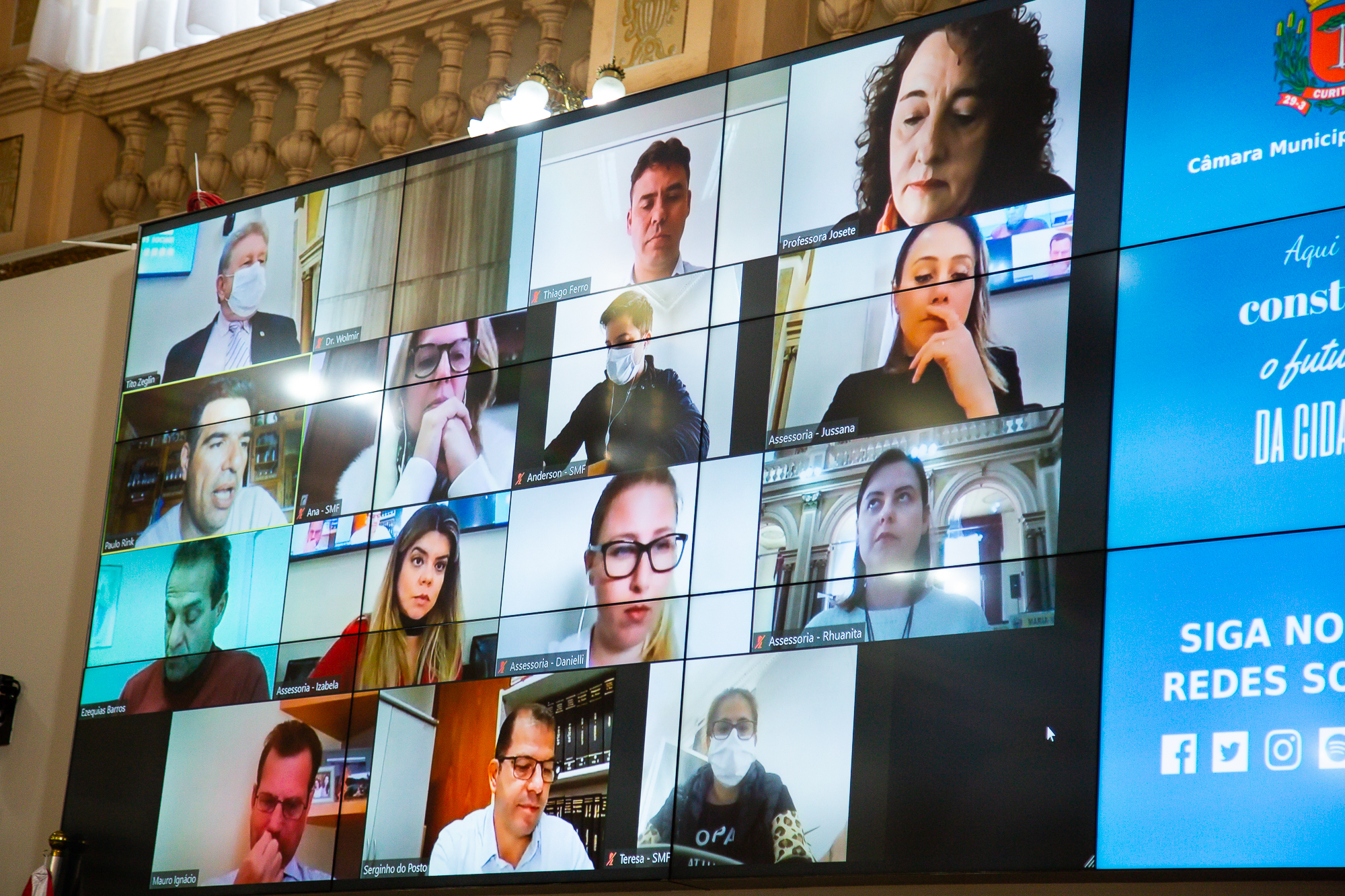 Economia discute alteração em crédito com técnicos da Prefeitura