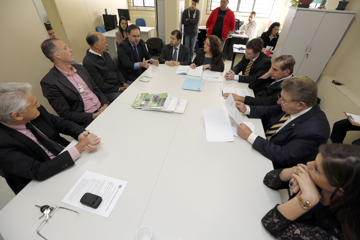 Economia discute com Executivo alienação e permuta de terrenos 