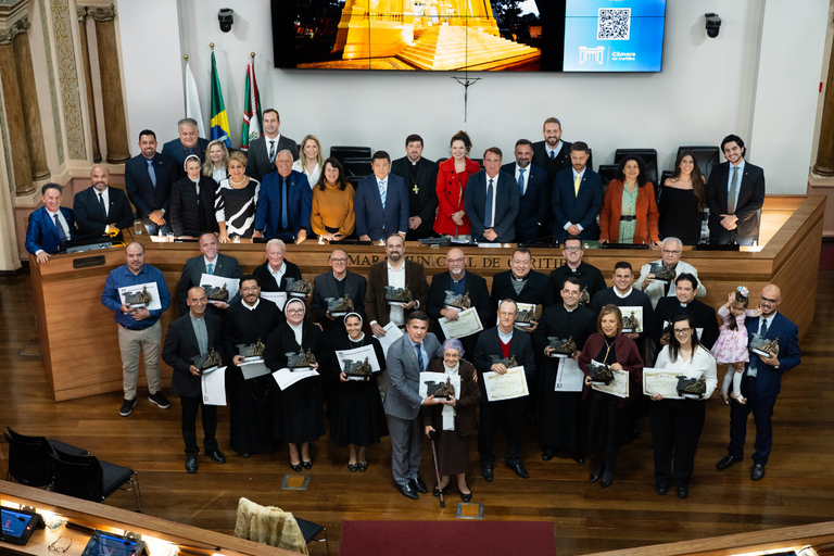 Edição 2025 do Prêmio Papa João Paulo II é entregue na Câmara 