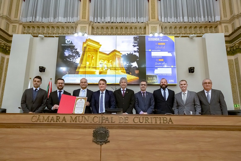 Eduardo Ortiz Abraão recebe Cidadania Honorária de Curitiba