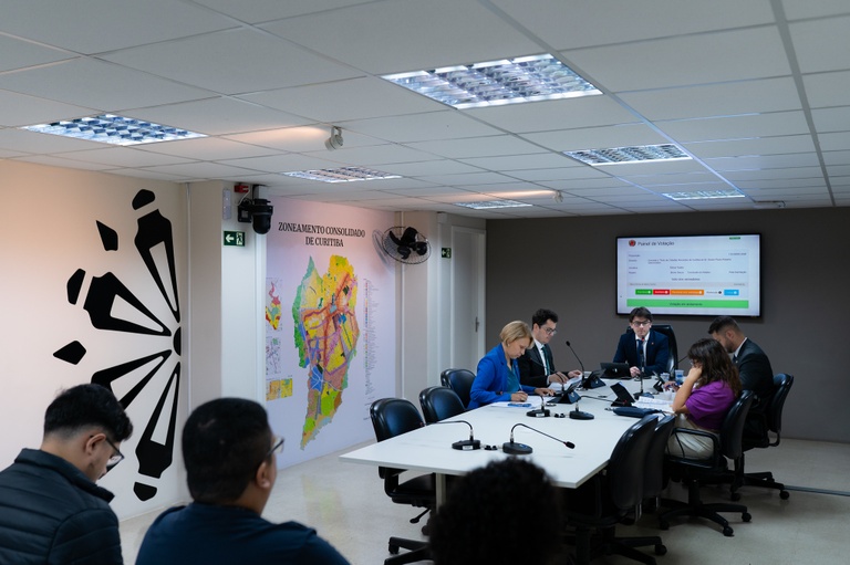 Educação aprova atualização de regras para grandes eventos e mais 7 projetos