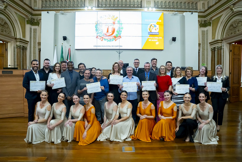 Educadores, inovadores e empreendedores recebem Votos de Congratulações e Aplausos