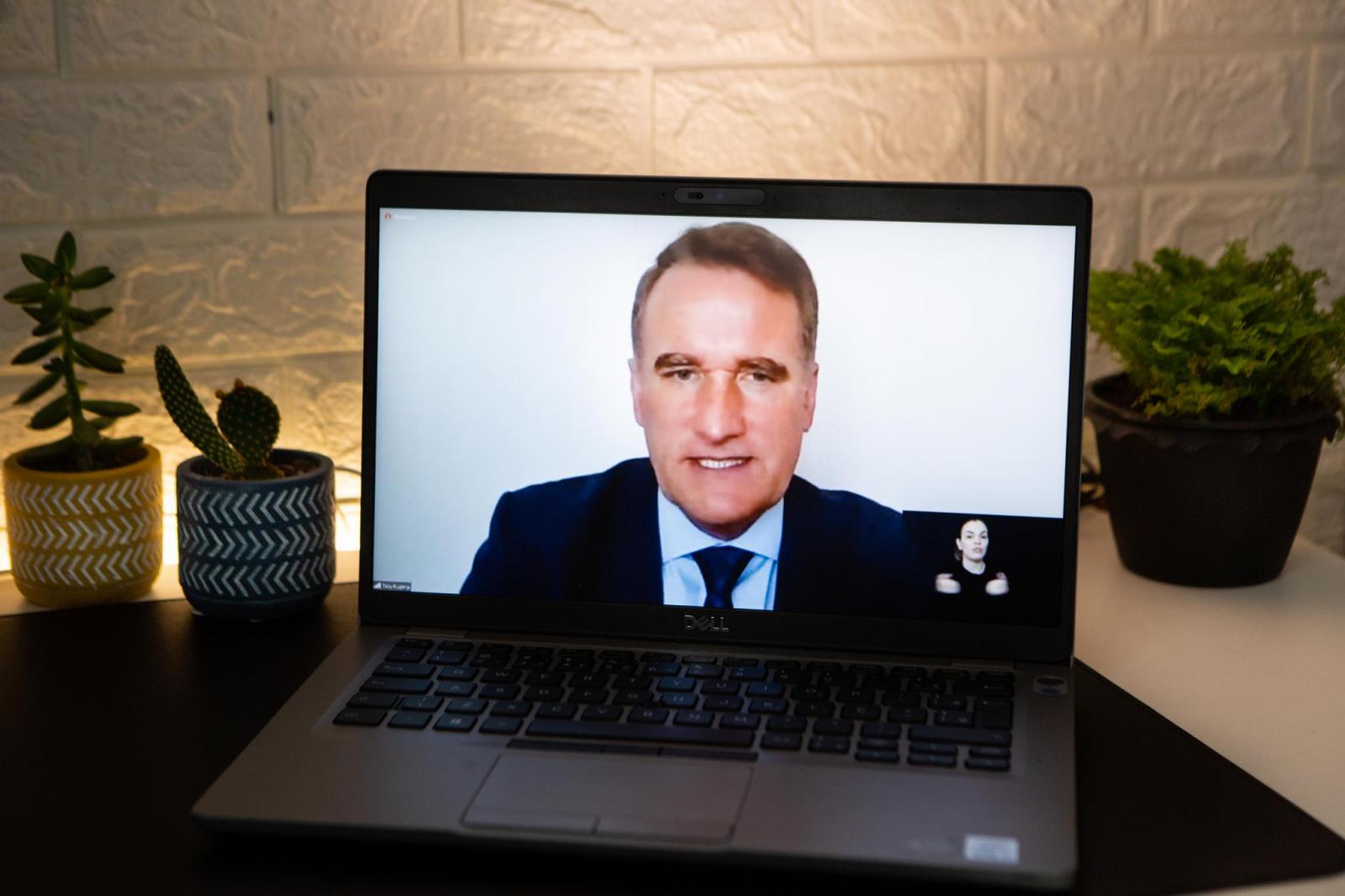 Em 1º turno, CMC aprova ampliação da vida útil dos táxis da capital