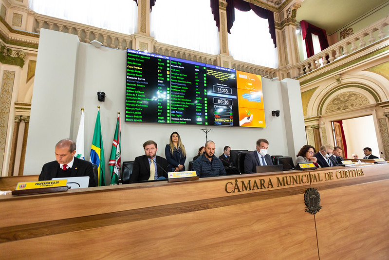 Em 1º turno, plenário acata novo limite com Fazenda Rio Grande