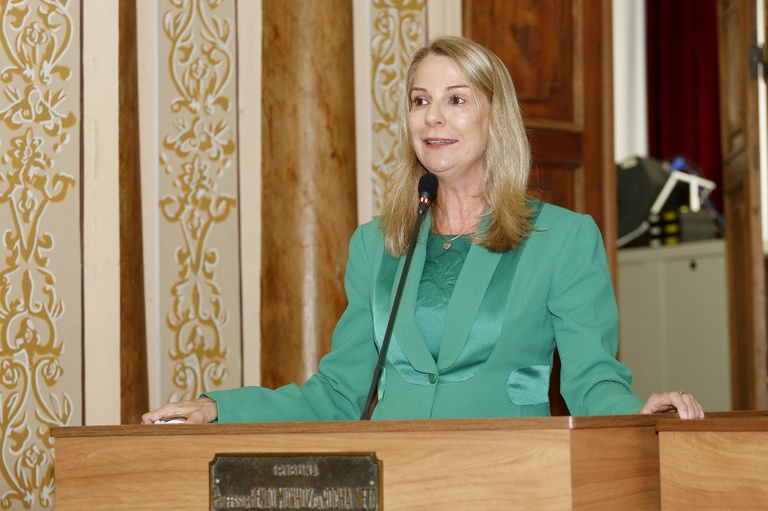 Em carta à CMC, prefeito cita tarifa do ônibus e crise fiscal