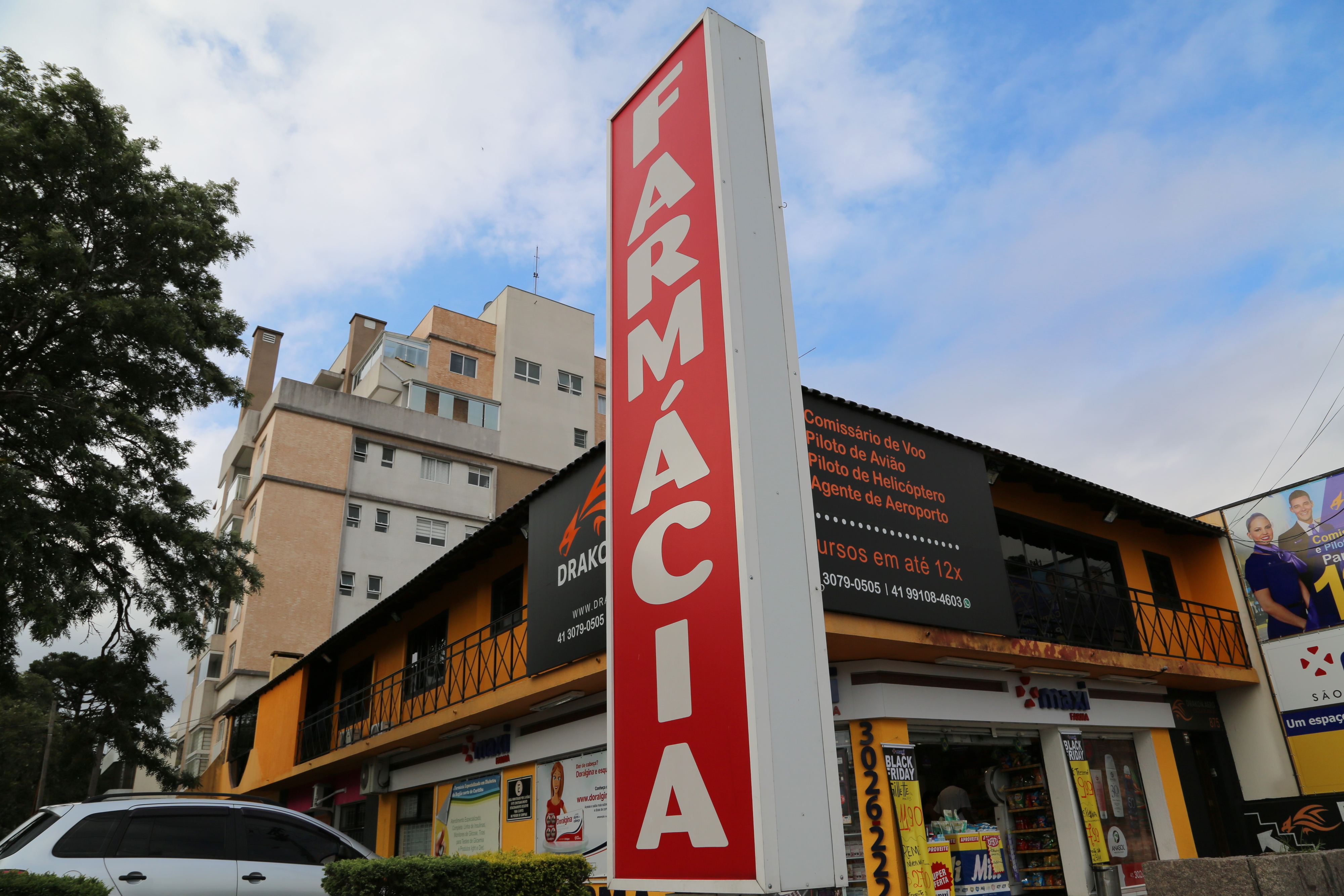 Projeto quer evitar multas ao comércio por publicidade irregular