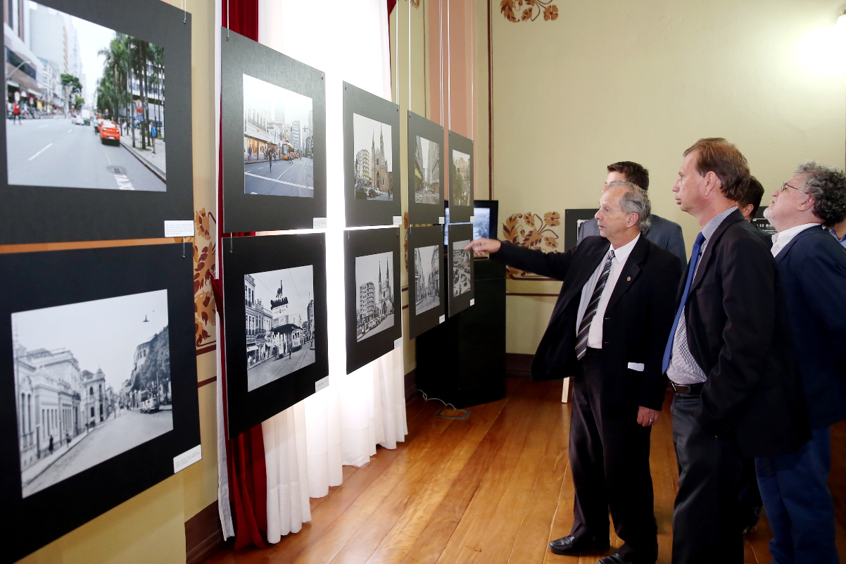 Em homenagem à cidade, Câmara inaugura exposição "Curitiba Ontem e Hoje"