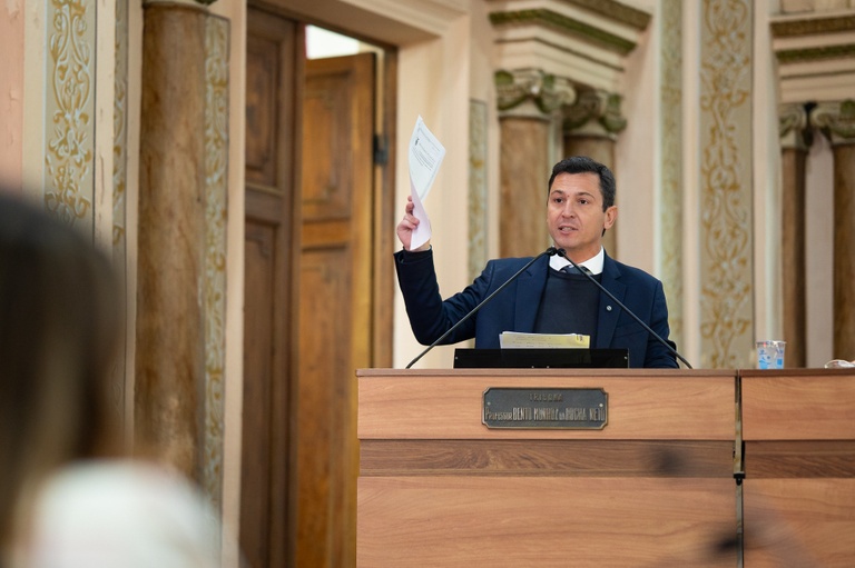 Em plenário, Pier Petruzziello se defende de acusações