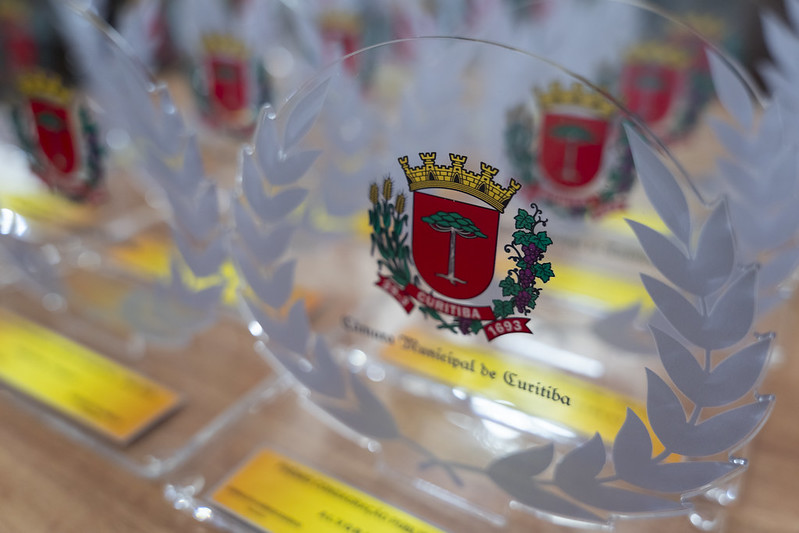 Em solenidade, CMC concede Consagração Pública Municipal a 15 entidades