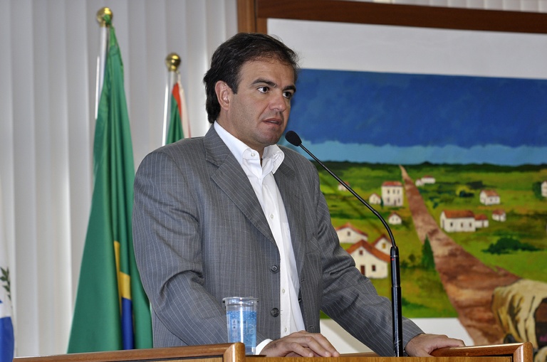 Emenda prevê fiscalização em obras de engenharia  