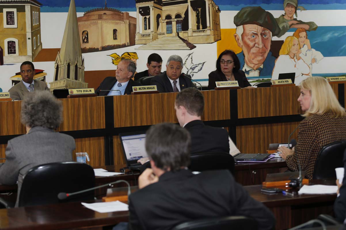 Emendas coletivas priorizam saúde e assistência social em 2014 