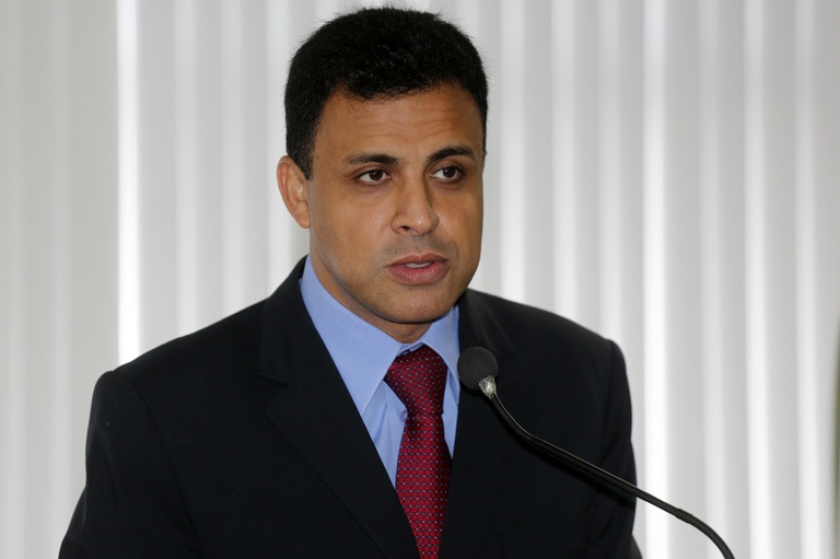 Emendas de Valdemir Soares são para recuperação de drogados e ações sociais 