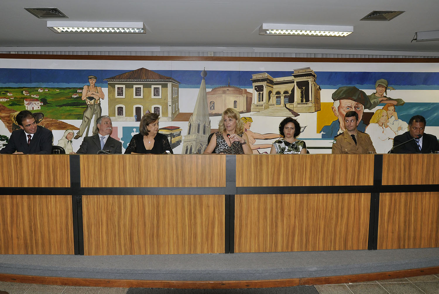 Empresária recebe título de cidadã honorária 