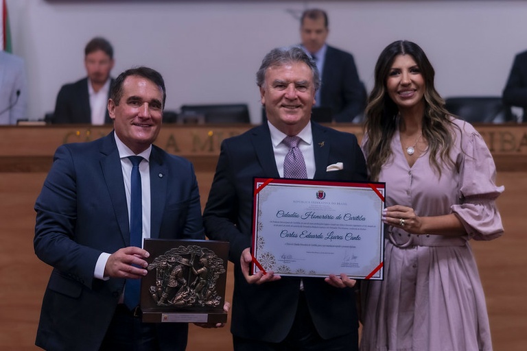 Empresário Carlos Canto recebe a Cidadania Honorária de Curitiba