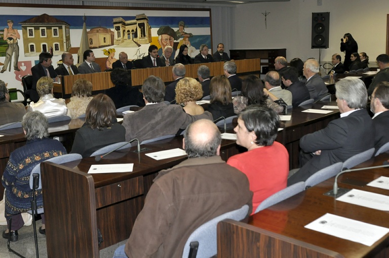 Empresário homenageado com cidadania honorária 