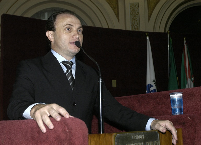 Empresário indicado para receber cidadania  