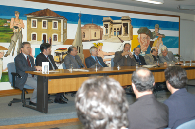 Engenheiros e arquitetos tomam posse na Câmara 