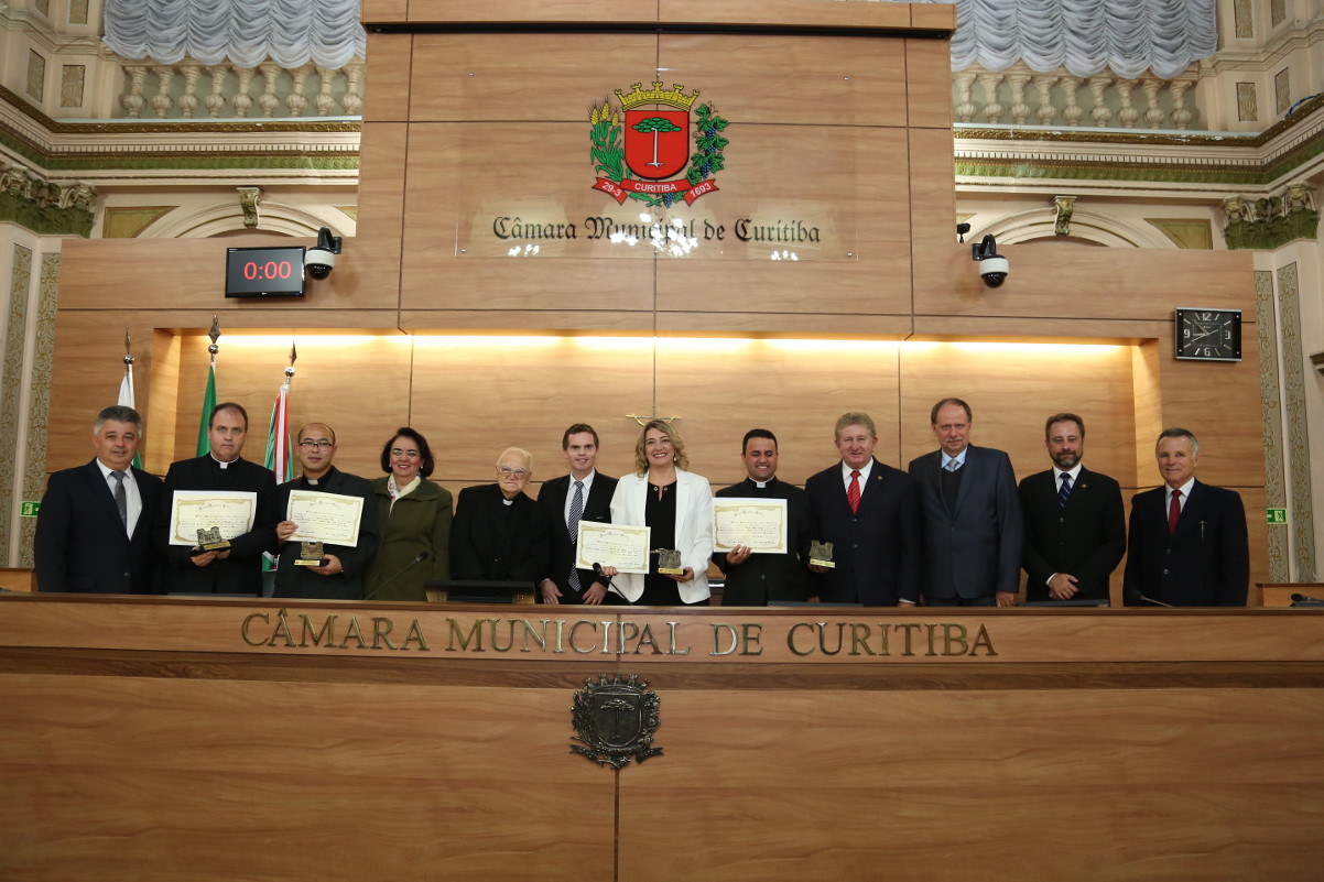 Entregue prêmio João Paulo II a integrantes da Igreja Católica