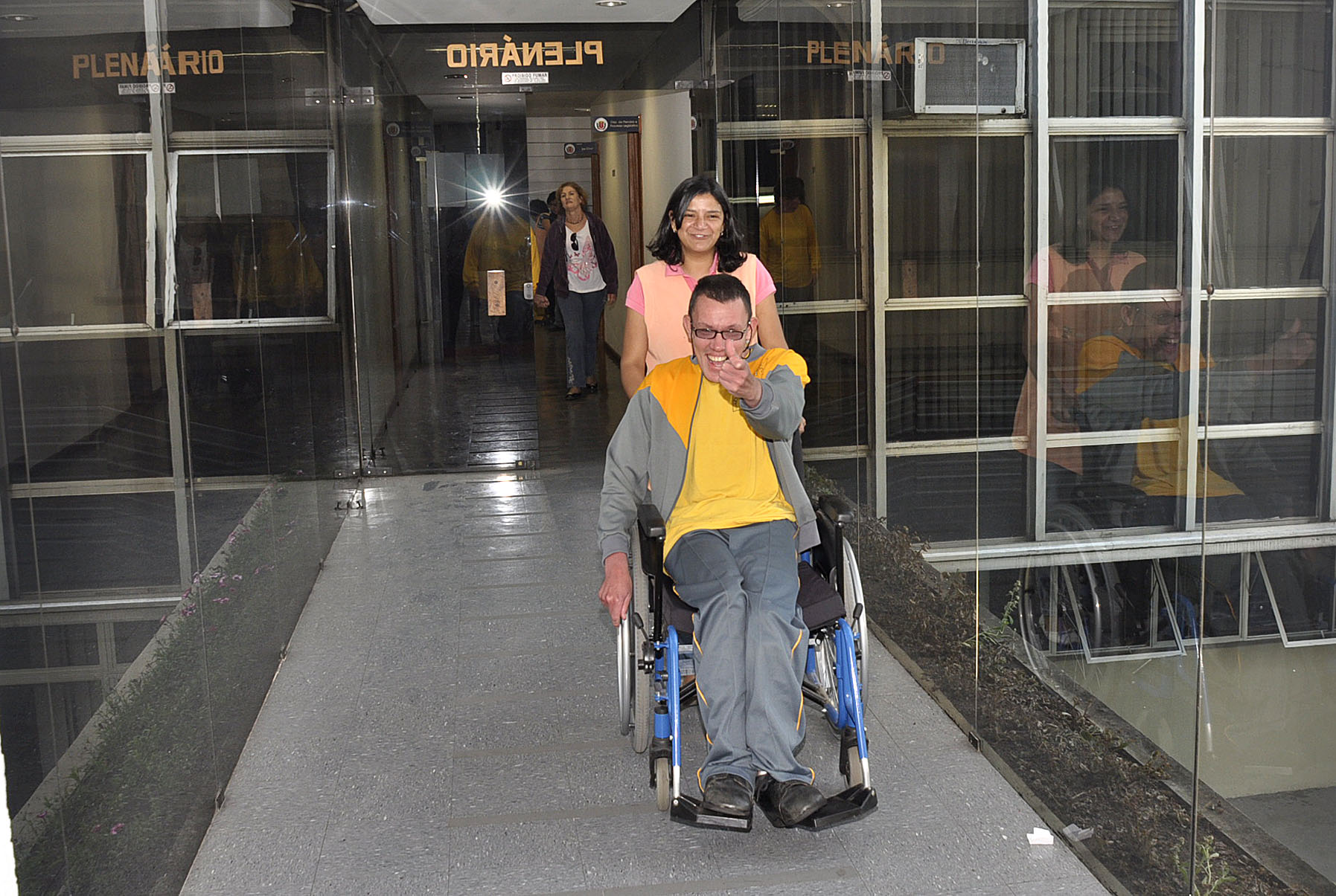 Escola de Educação Especial visita a Câmara Municipal 