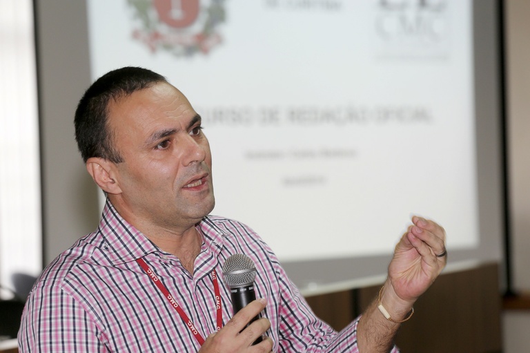 Escola do Legislativo realiza oficina sobre redação oficial