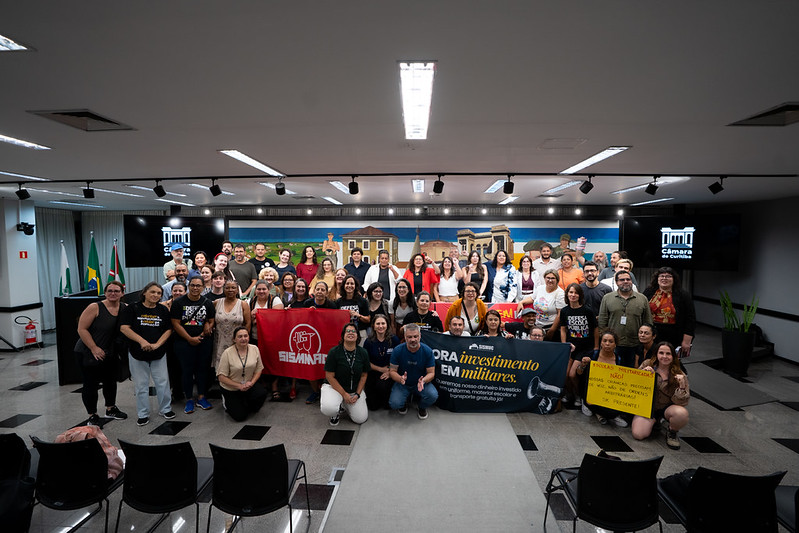 Escolas Cívico-Militares: audiência questiona projeto de lei em Curitiba