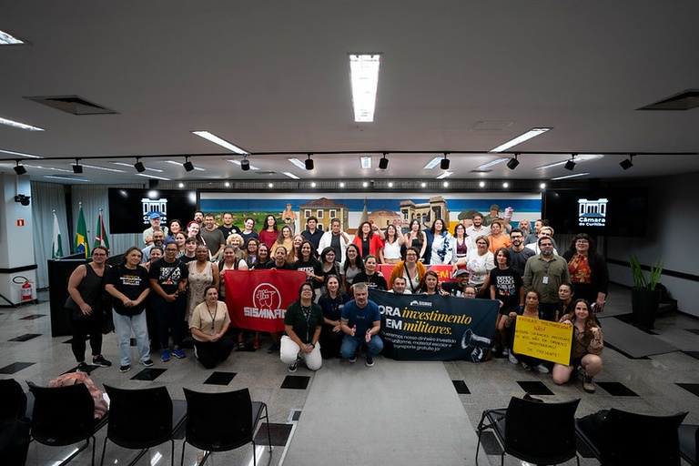 Escolas Cívico-Militares: audiência questiona projeto de lei em Curitiba