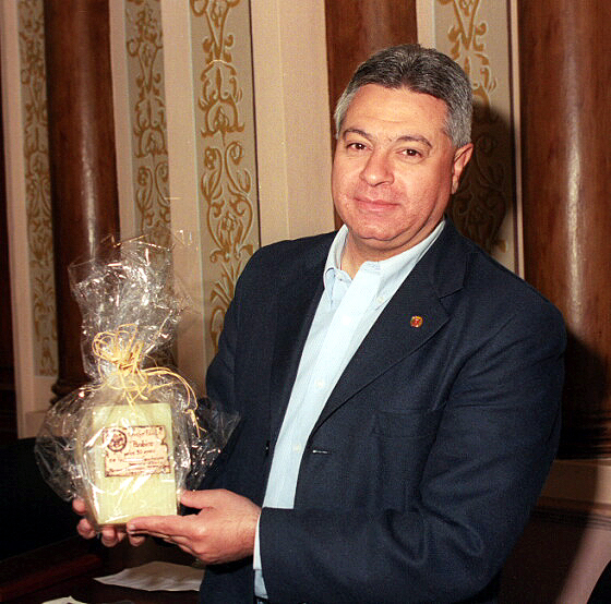 Escotismo homenageia Paulo Salamuni 