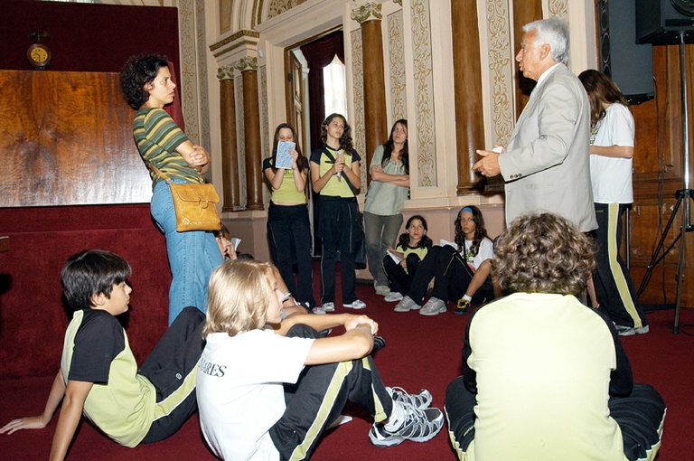 Estudantes visitam a Câmara de Curitiba 
