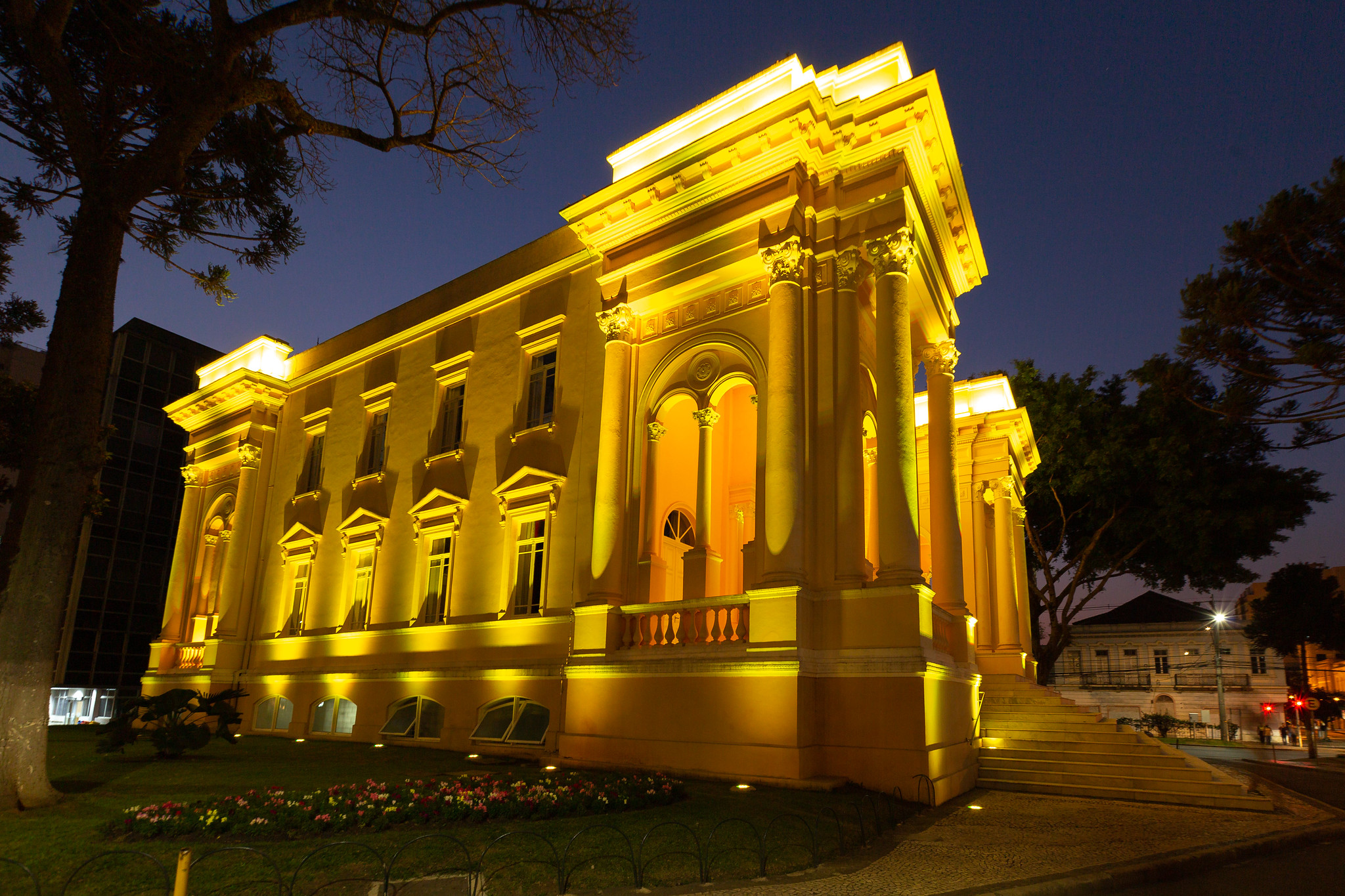 Setembro Amarelo: por ano, cerca de 12 mil brasileiros tiram a própria vida