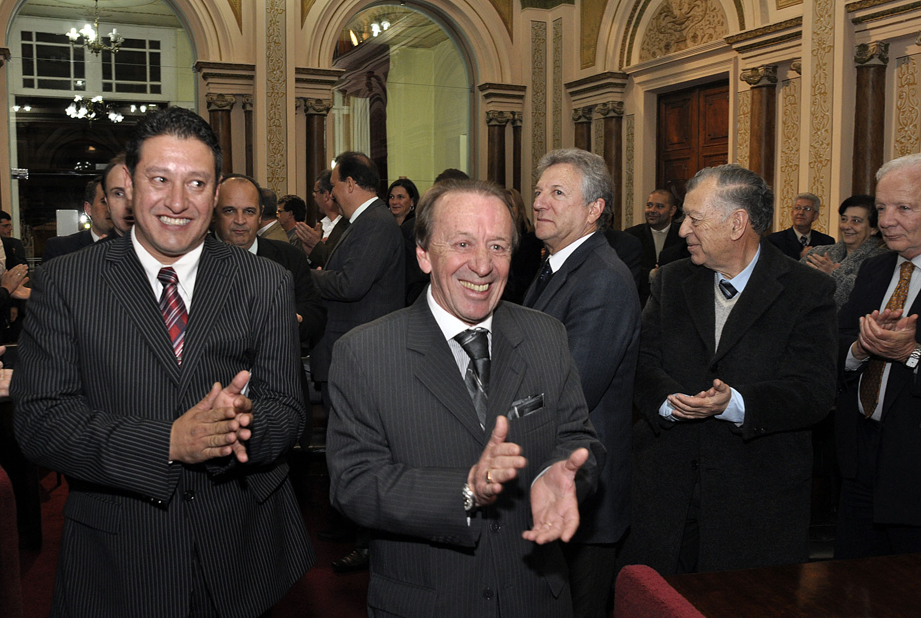 Ex-vereador recebe cidadania honorária 