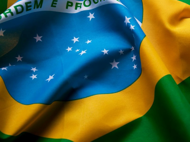 Escolas: execução do Hino Nacional poderá ser obrigatória