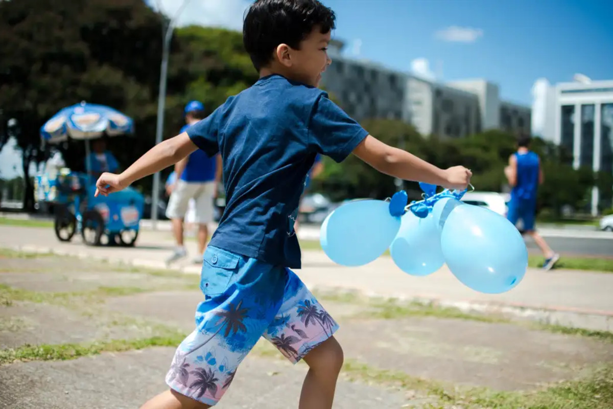 Famílias inspiram projeto que atualiza lei sobre autismo em Curitiba