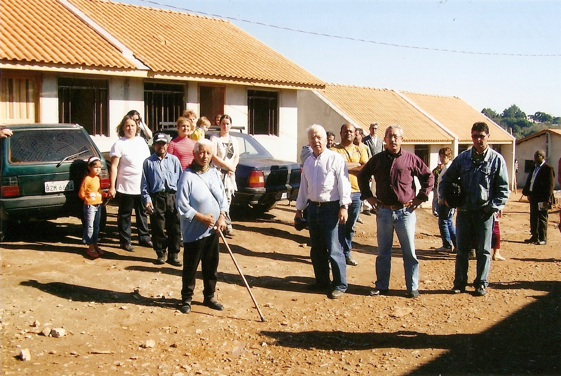 Famílias vão deixar área de risco no Atuba 
