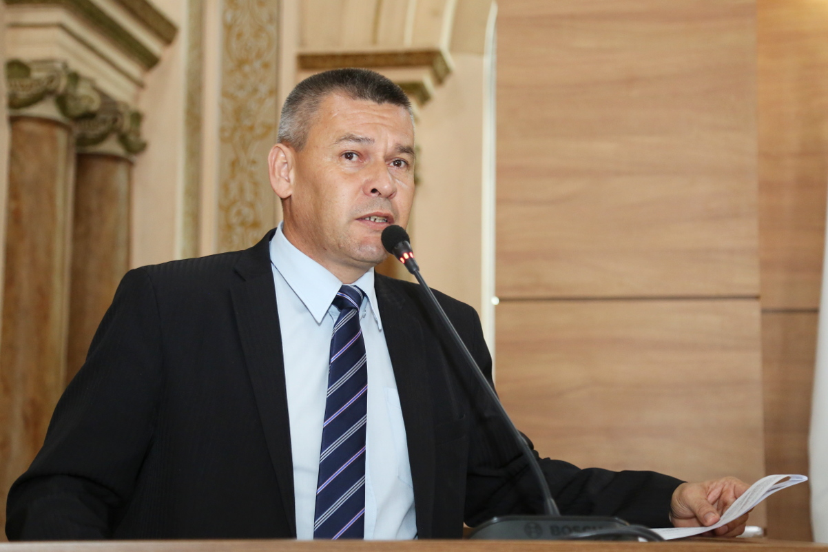 Federação de Patinação e Quadradinhos do Amor ganham utilidade pública 