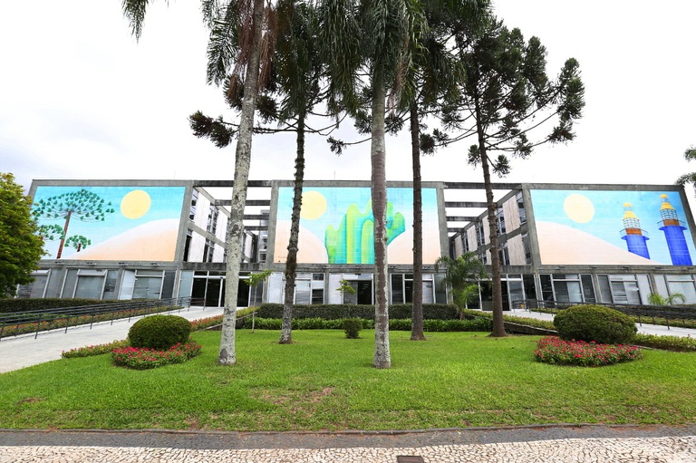 Filiação de Curitiba a entidades municipalistas depende da Câmara