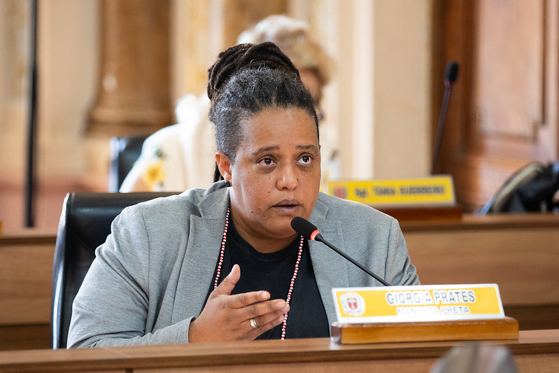 Fim das vagas de estacionamento da Silva Jardim mobiliza debate na Câmara