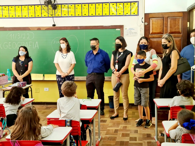 Frente Parlamentar do Retorno Seguro às Aulas visita a 200ª unidade escolar