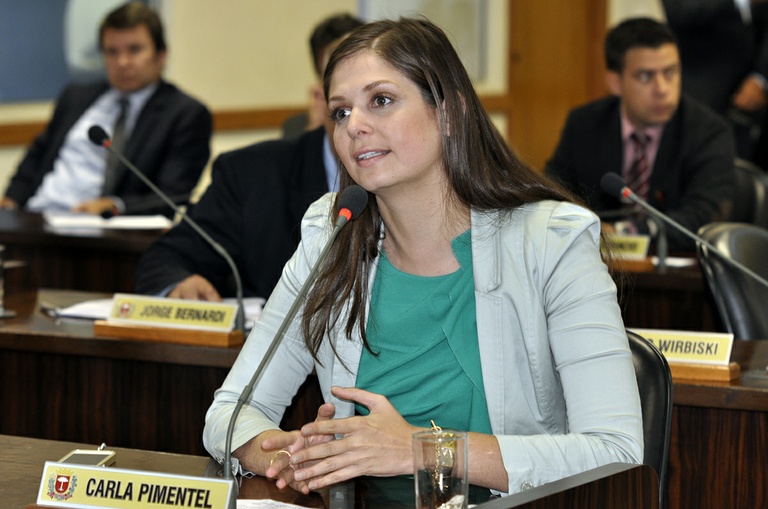 Frente Parlamentar pede informações sobre calçadas de Curitiba 