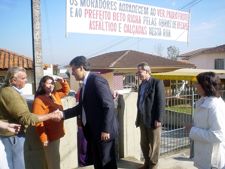 Frote acompanha mutirão da cidadania 