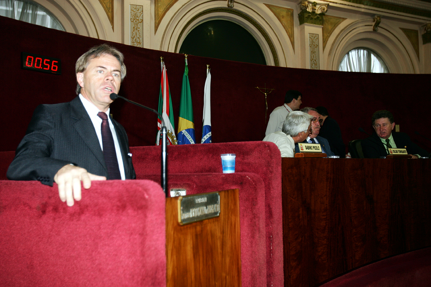 Frote sugere medida para melhorar trânsito 