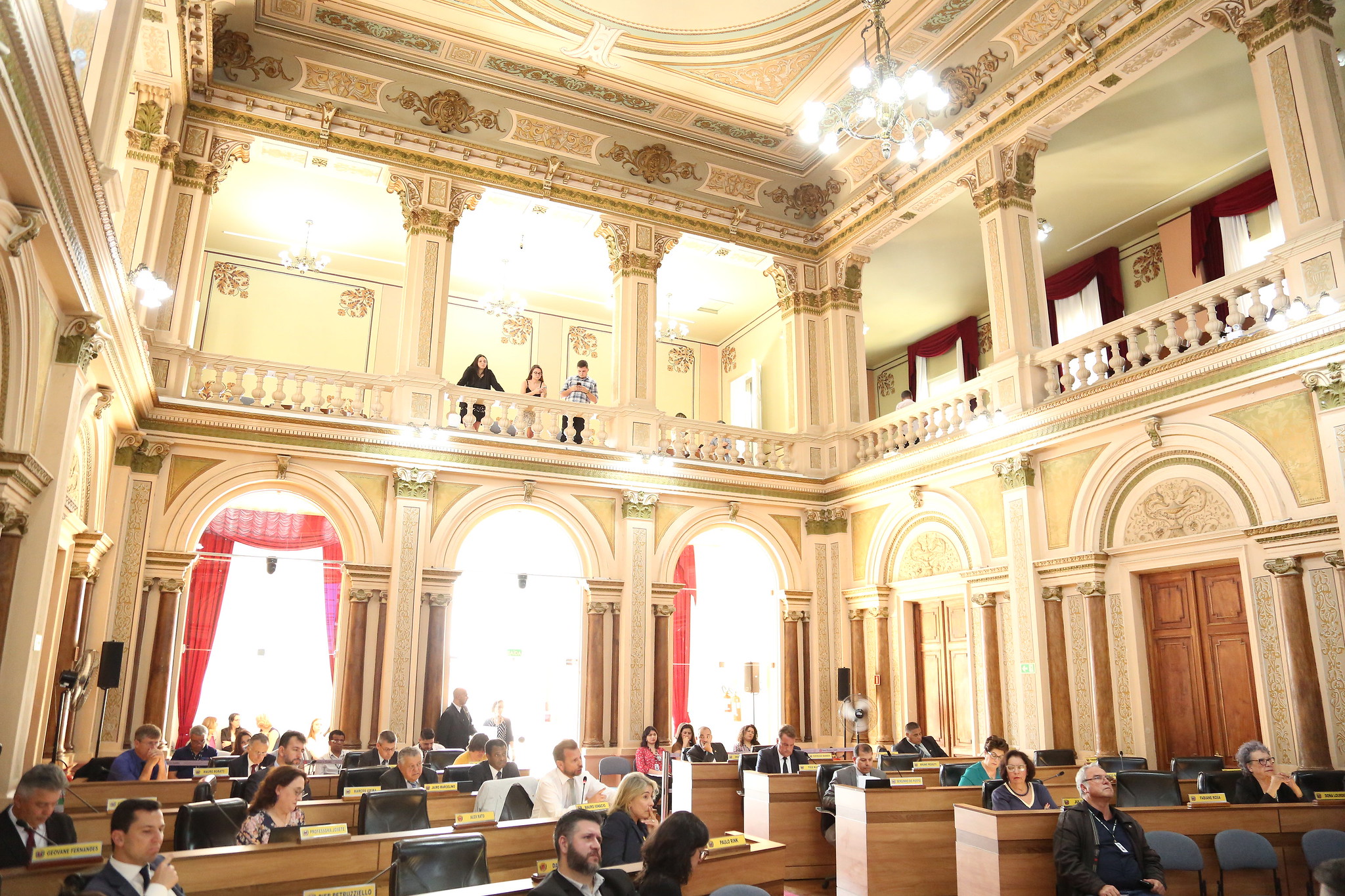 Fundação poderá contratar médicos para unidades de saúde