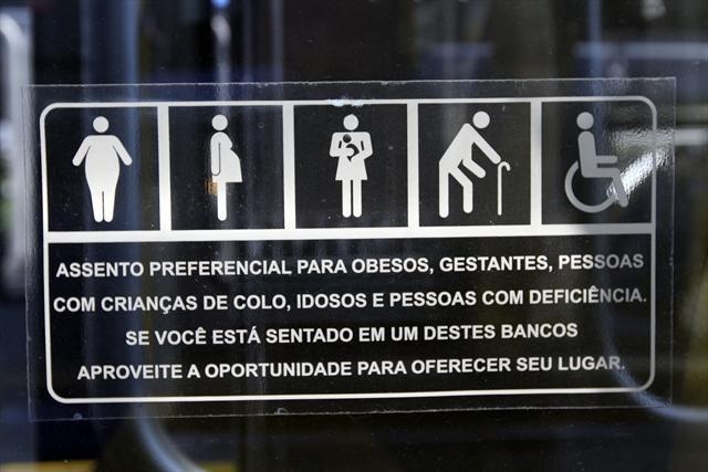 Gestantes poderão ter gratuidade em ônibus de Curitiba