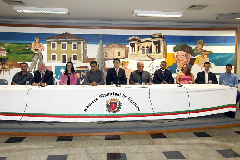 Grupo conclui curso do Jovem Nota 10 